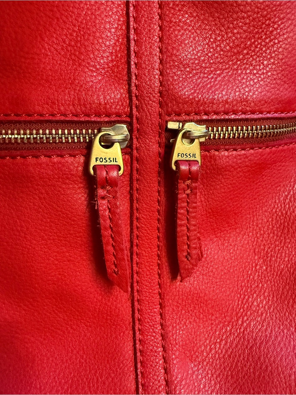 Fossil Red Pebbled Leather Crossbody with Dual Front Zips - Picture 4 of 8